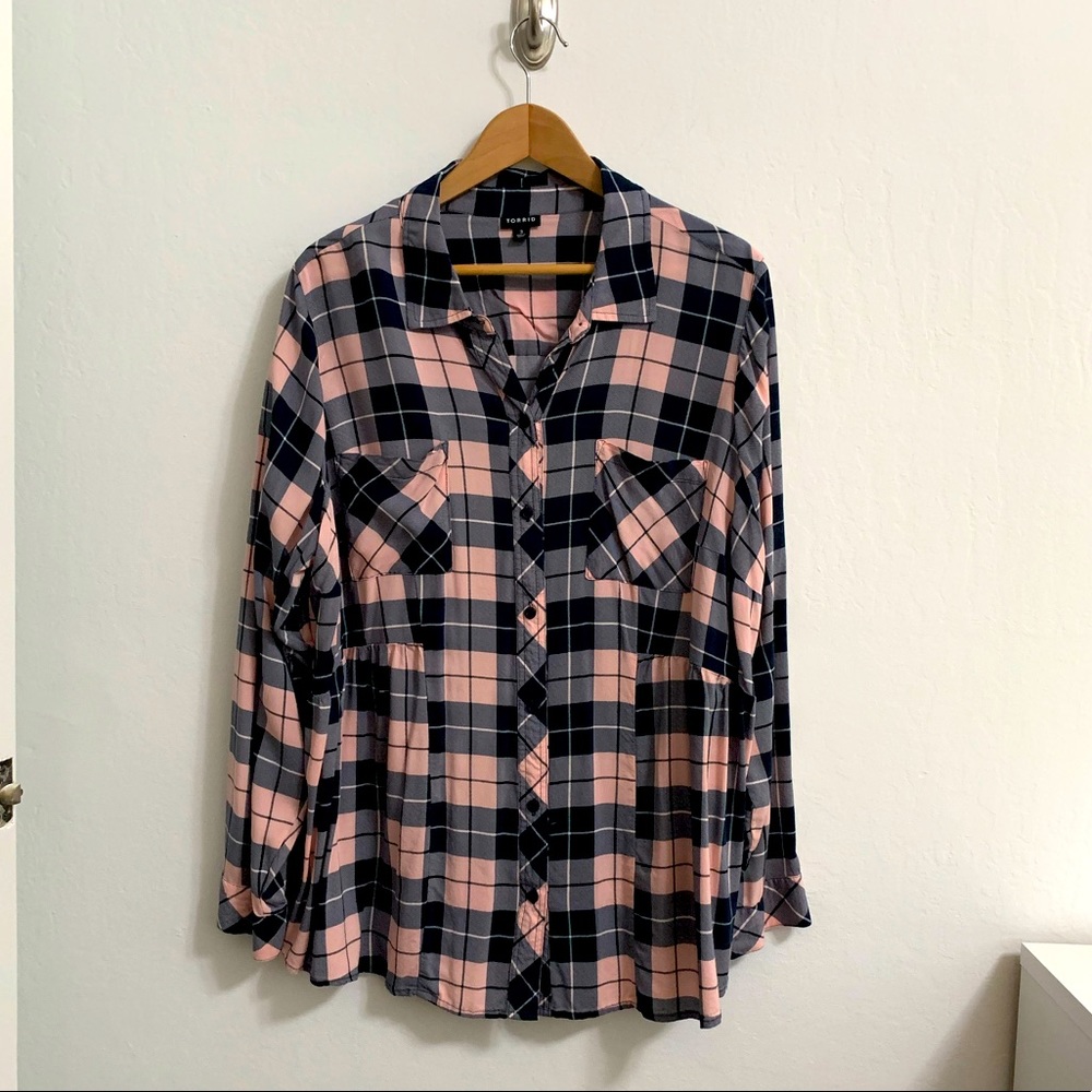 Torrid plaid shirt blouse